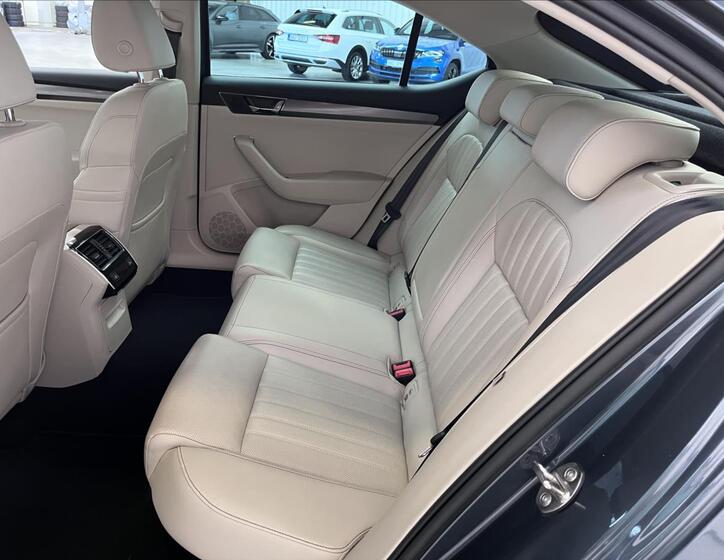Škoda Superb 19