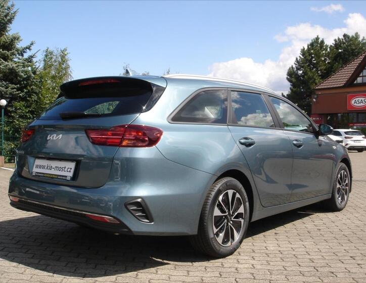 KIA Ceed 10