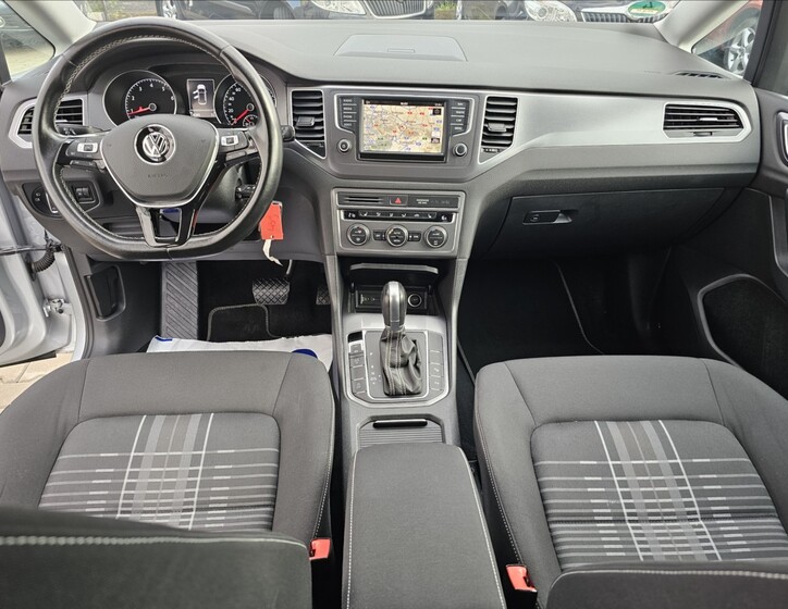 Volkswagen Golf Sportsvan 25