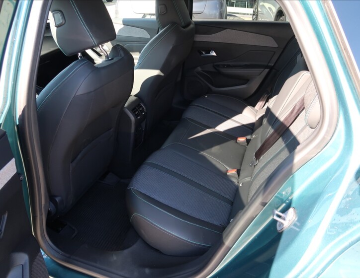 Peugeot 308 9