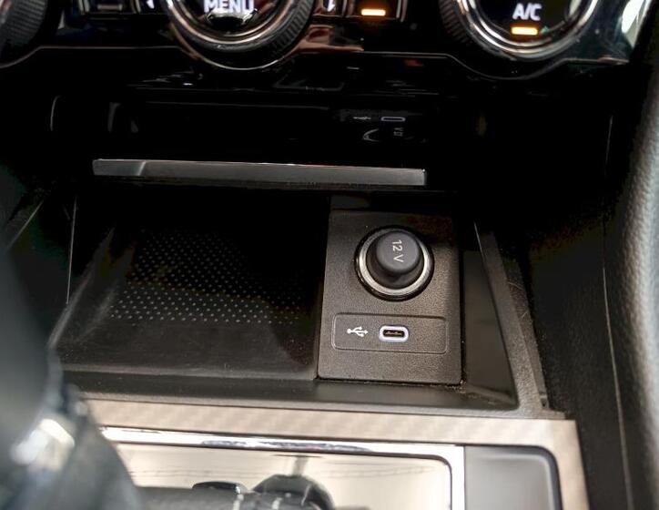 Škoda Superb 32