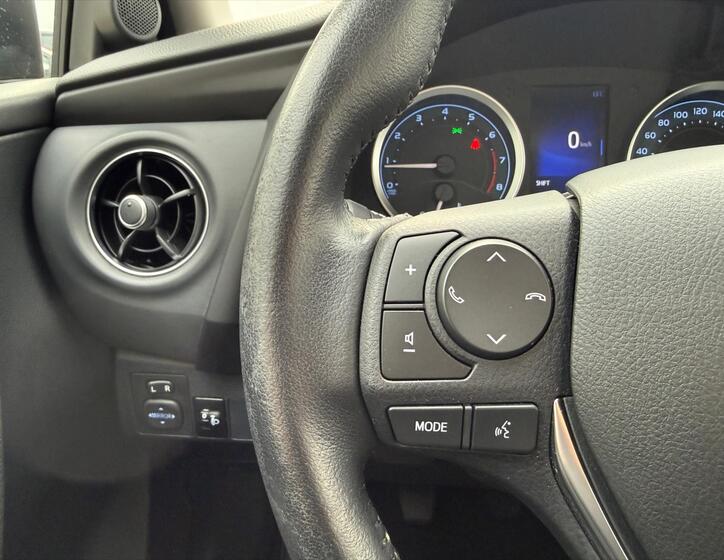 Toyota Corolla 12