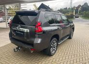 Toyota Land Cruiser 6