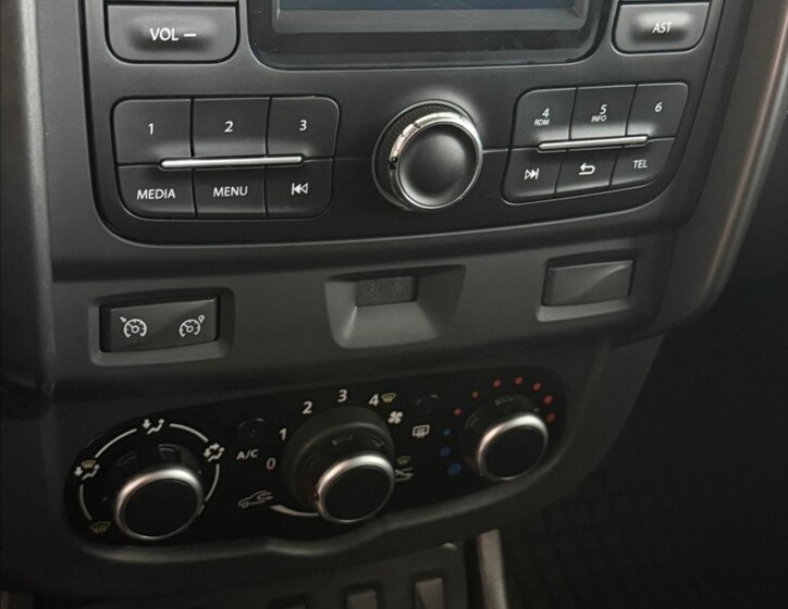 Dacia Duster 11