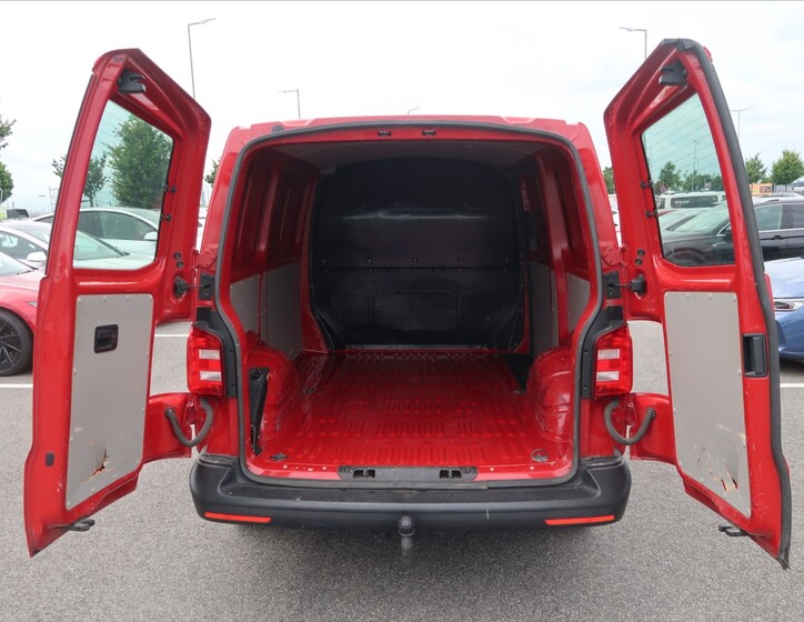 Volkswagen Transporter 13