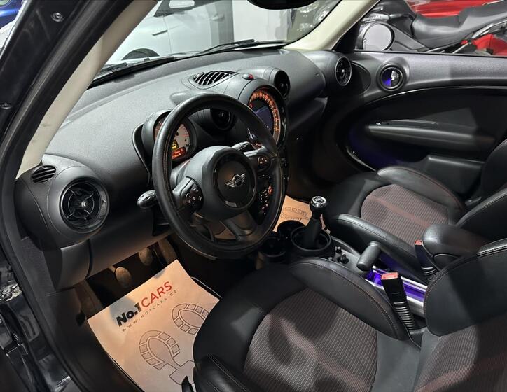 Mini Countryman 7