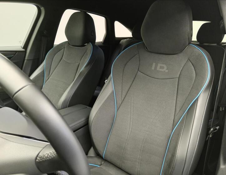 Volkswagen ID.7 11