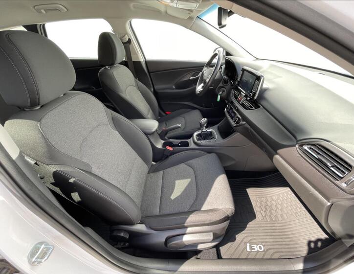 Hyundai i30 17