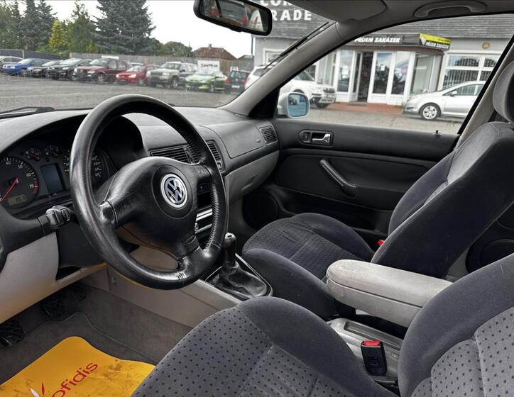 Volkswagen Golf 9