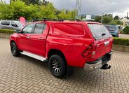 Toyota Hilux 4