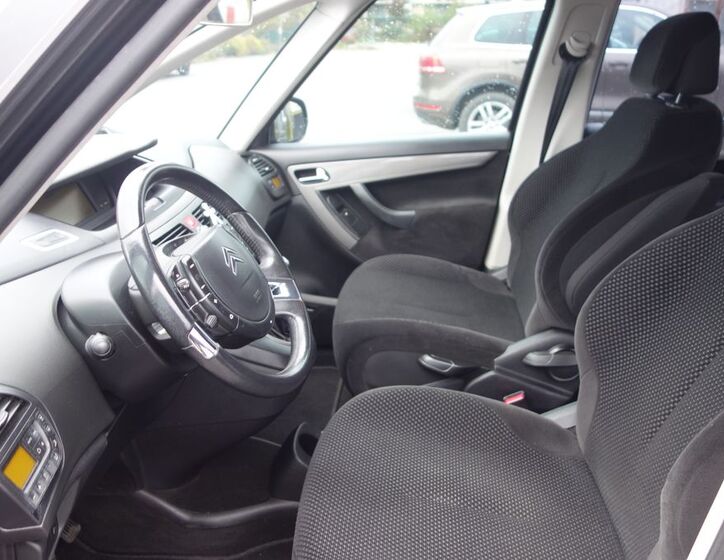 Citroën Grand C4 Picasso 17