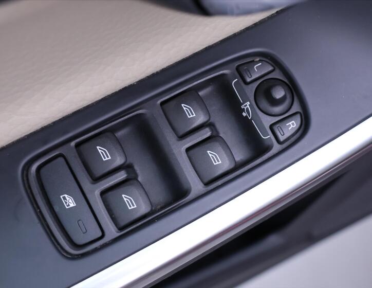 Volvo V60 16