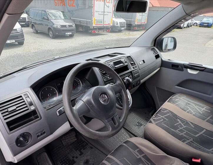 Volkswagen Transporter 11