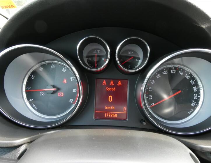 Opel Insignia 28