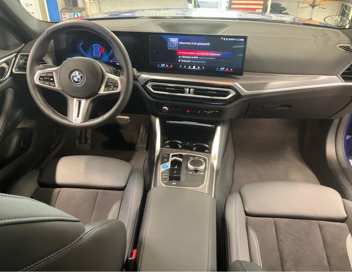 BMW i4 7