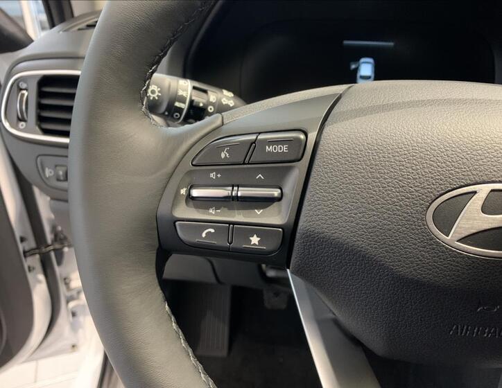 Hyundai i30 28