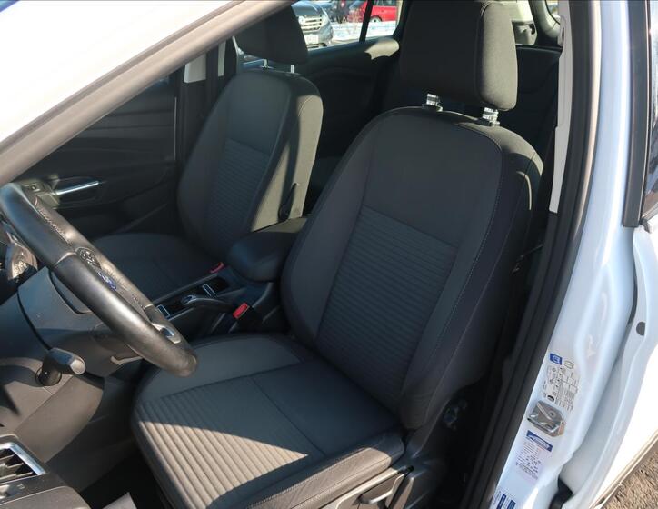 Ford Grand C-MAX 10