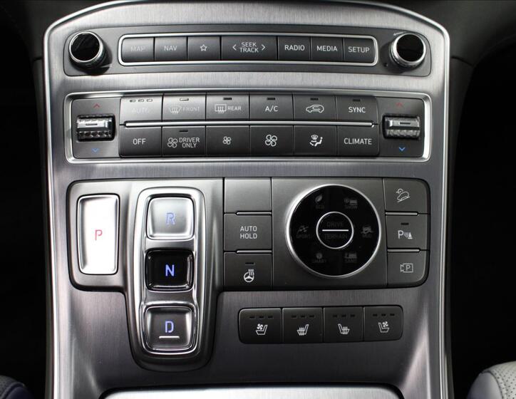 Hyundai Santa Fe 26