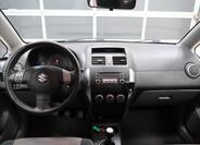 Suzuki SX4 12