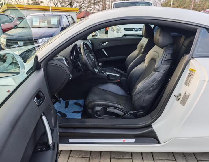 Audi TT 10
