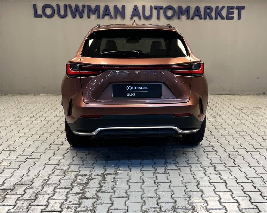 Lexus NX 450h plus