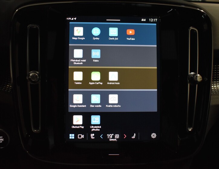 Volvo XC40 17