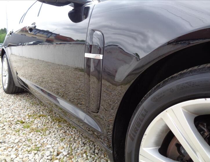 Jaguar XF 10
