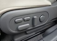 Hyundai IONIQ 13