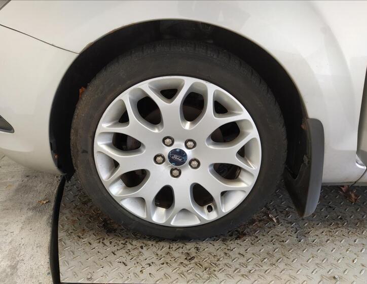 Ford Focus 22