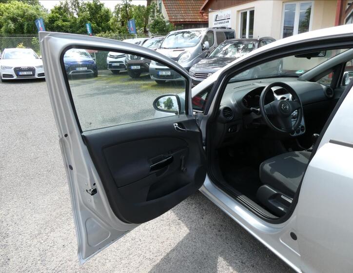 Opel Corsa 13