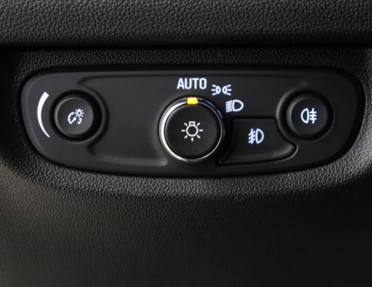 Opel Insignia 16