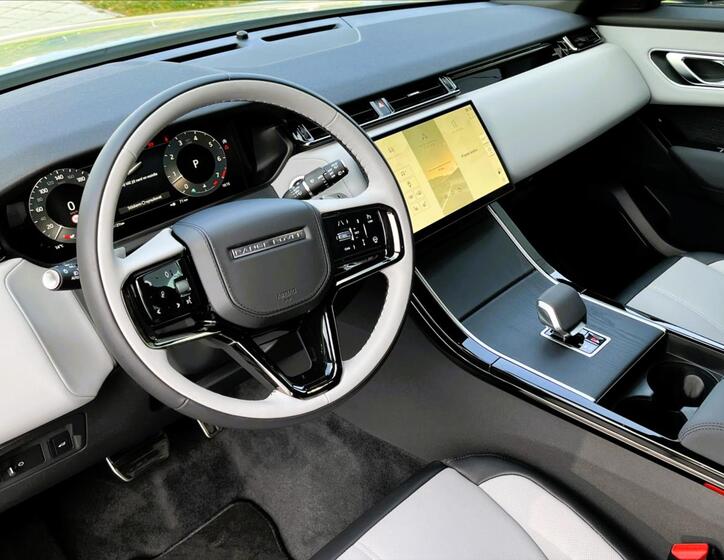 Land Rover Range Rover Velar 10