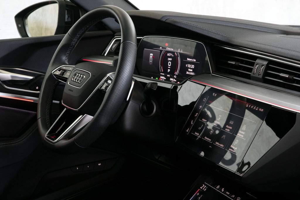 Audi e-tron