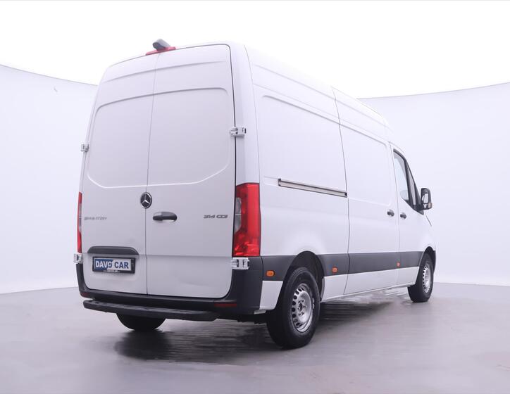 Mercedes-Benz Sprinter 5