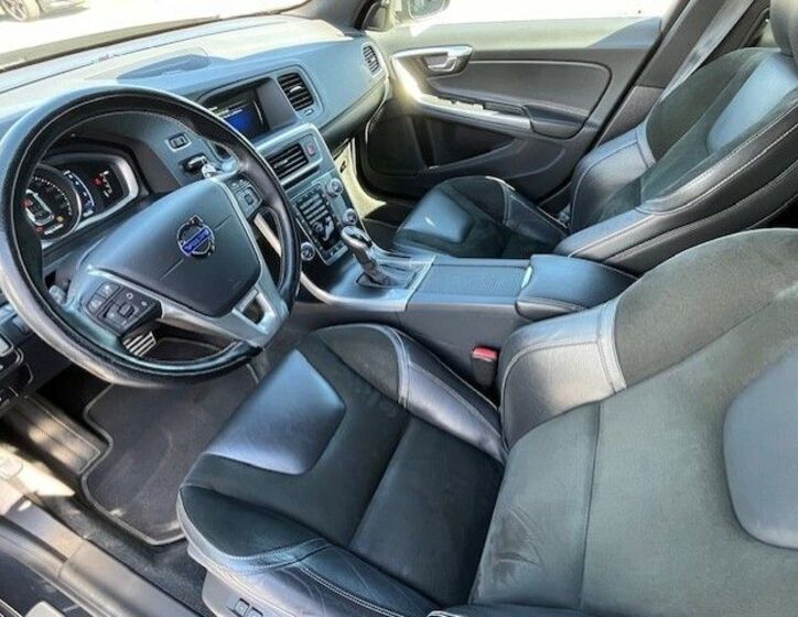 Volvo V60 20
