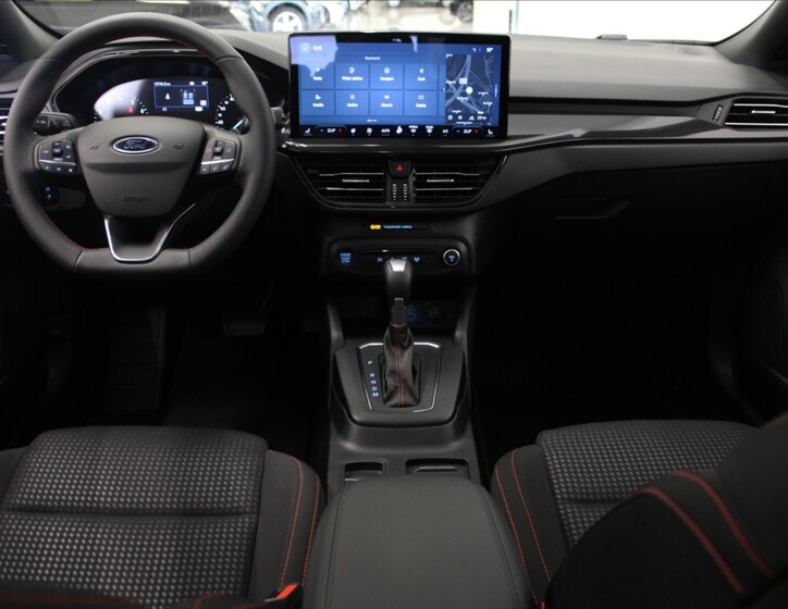 Ford Focus 8