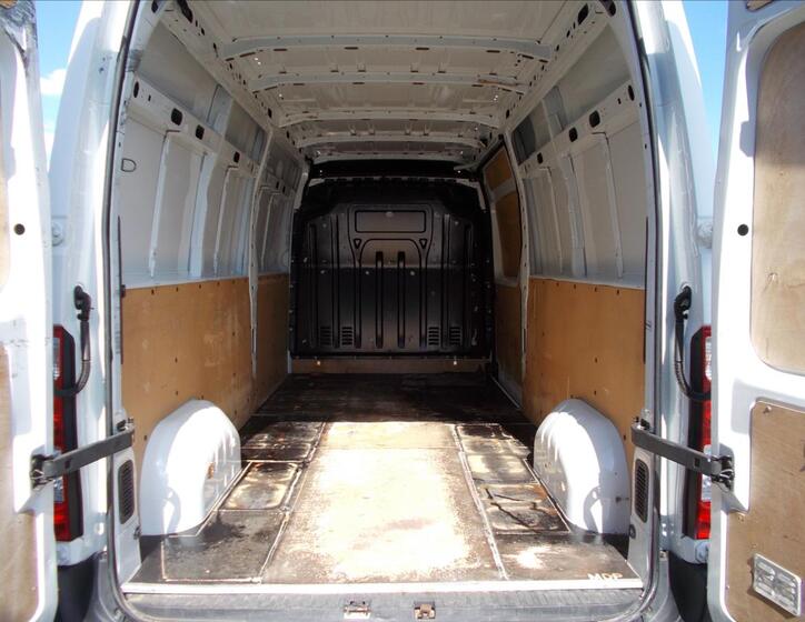 Renault Master 12