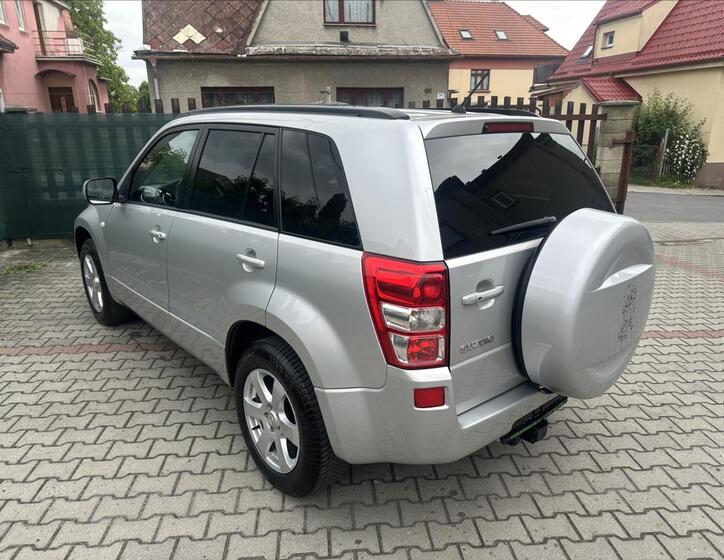Suzuki Grand Vitara 7