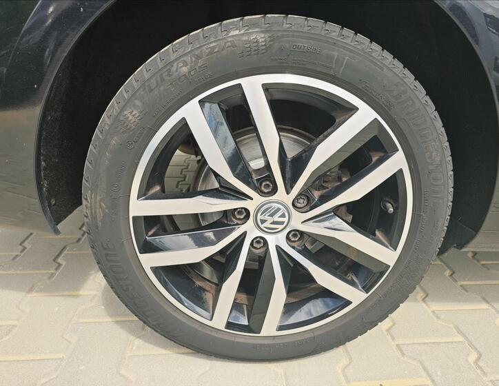 Volkswagen Golf 33