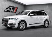 Audi Q7 1