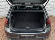 Volkswagen Golf 10