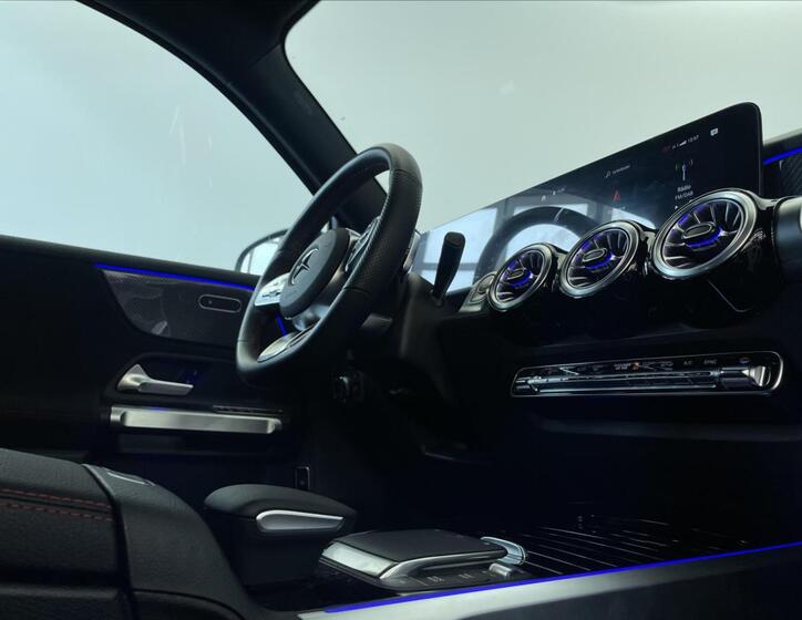 Mercedes-Benz GLB 16