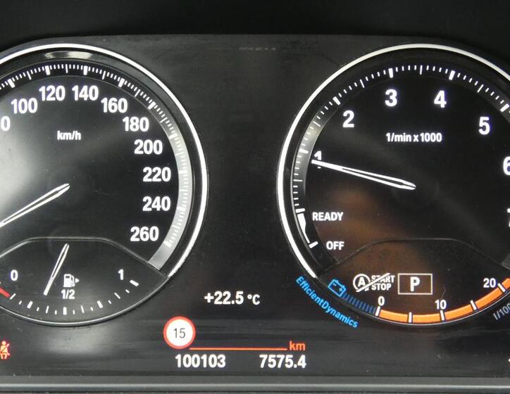 BMW X1 13
