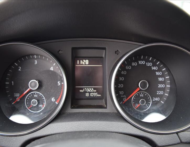 Volkswagen Golf 30