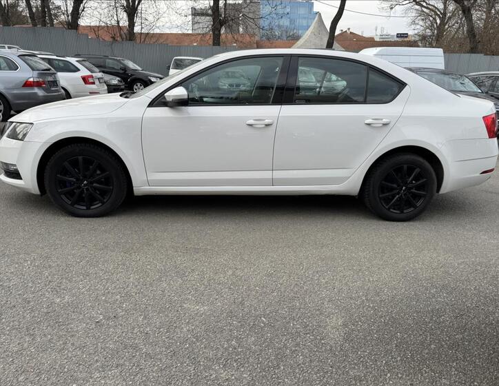 Škoda Octavia 10