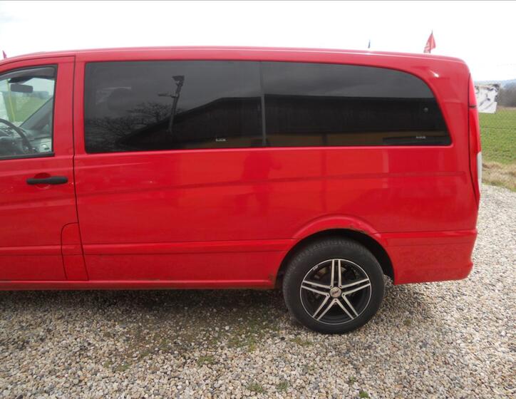 Mercedes-Benz Vito 9