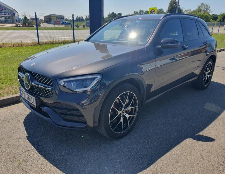 Mercedes-Benz GLC 2