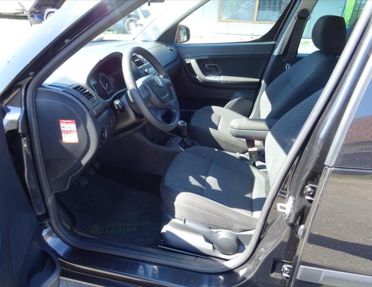 Škoda Roomster 8