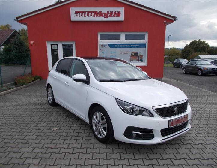 Peugeot 308 1