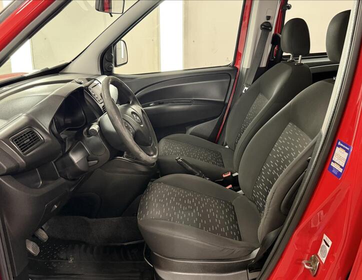 Opel Combo 8